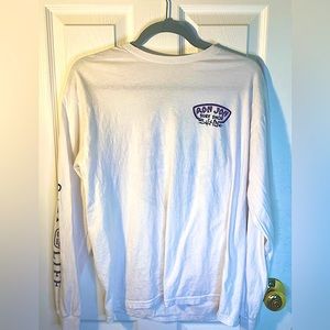 Ron Jon Salt life long sleeved t-shirt in a size medium. Purple and white.